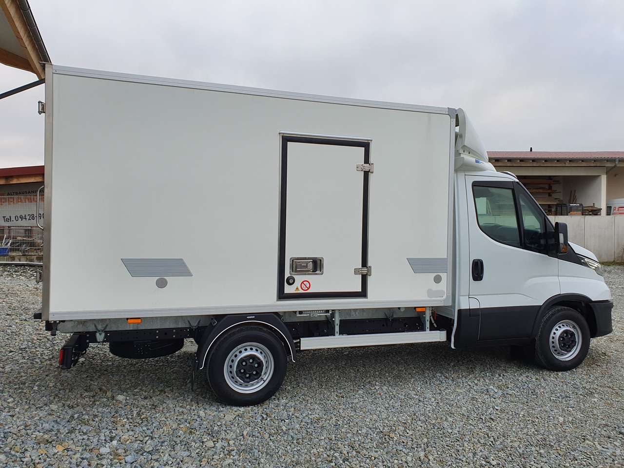 Iveco Daily 180 Tiefkühlkoffer 6PAL - Фургон-рефрижератор: фото 3 Iveco Daily 180 Tiefkühlkoffer 6PAL - Фургон-рефрижератор: фото 3