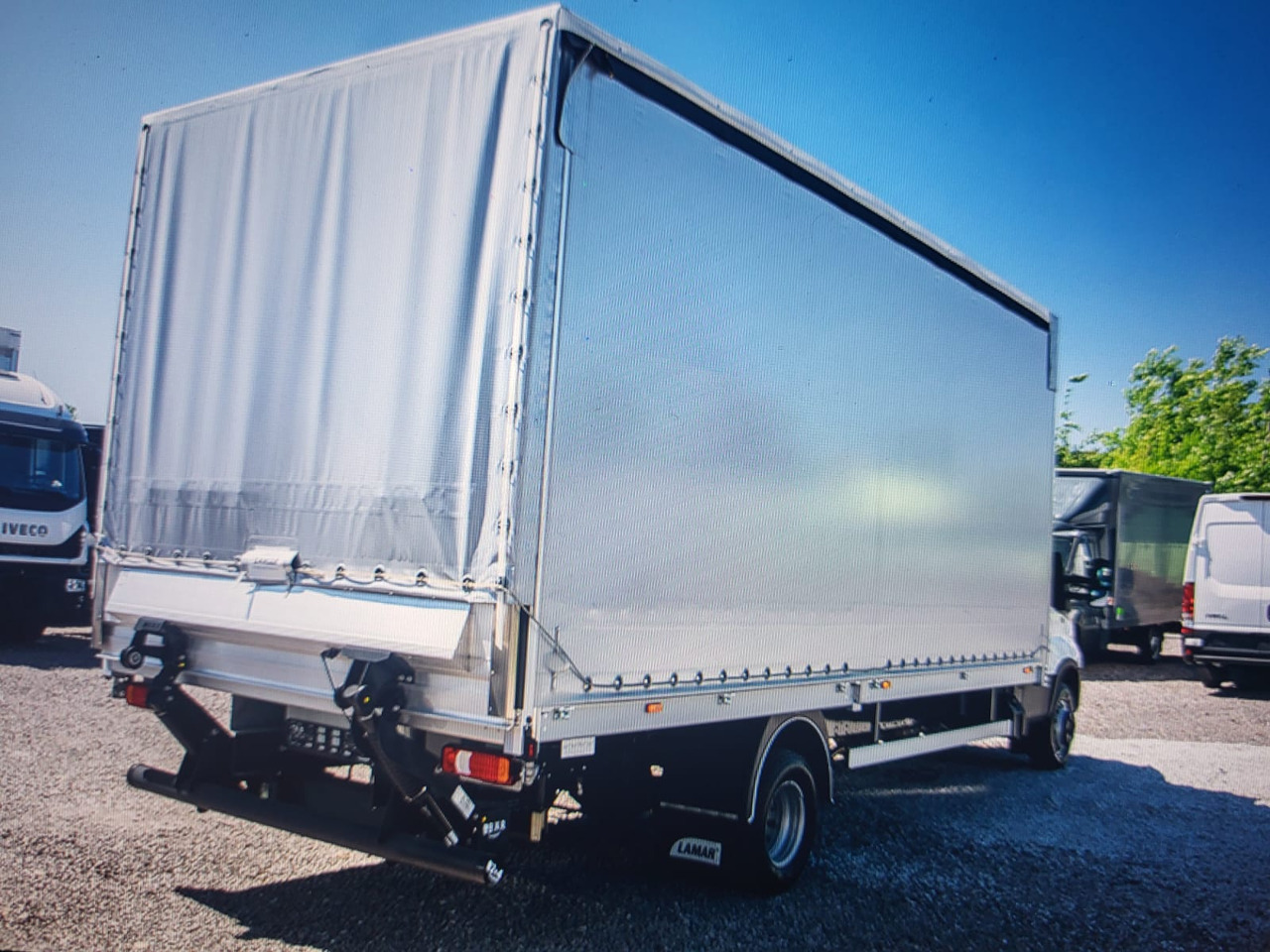 Iveco Daily 70 C18 Pritsche-Plane BÃR - Тентованный фургон: фото 2 Iveco Daily 70 C18 Pritsche-Plane BÃR - Тентованный фургон: фото 2