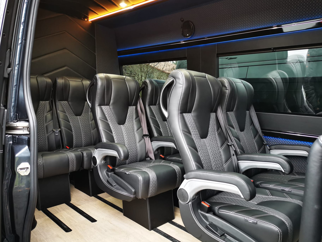 Mercedes Sprinter 319 9 Sitzer L2H1 - Пассажирский фургон, Грузопассажирский фургон: фото 5 Mercedes Sprinter 319 9 Sitzer L2H1 - Пассажирский фургон, Грузопассажирский фургон: фото 5
