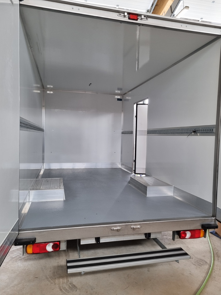 Renault Master 165 Koffer Platform Tiefrahmen - Фургон с закрытым кузовом: фото 3 Renault Master 165 Koffer Platform Tiefrahmen - Фургон с закрытым кузовом: фото 3