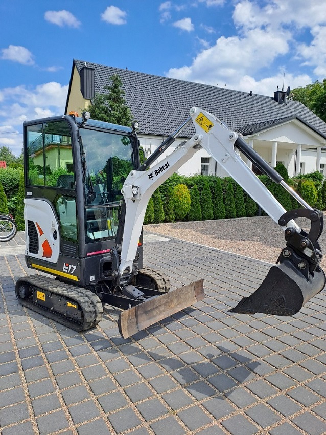 Bobcat E17 - Мини-экскаватор: фото 2 Bobcat E17 - Мини-экскаватор: фото 2