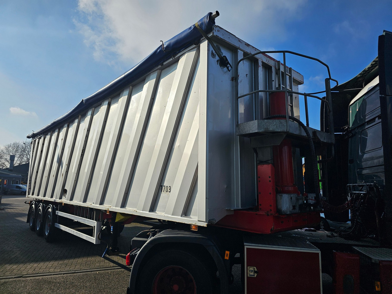 KH Trailer S42B Scraptipper 68 M3 - Самосвальный полуприцеп: фото 3 KH Trailer S42B Scraptipper 68 M3 - Самосвальный полуприцеп: фото 3