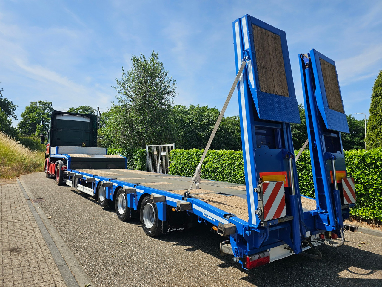 Kässbohrer LB3E With Hydraulic Flip Ramps - Низкорамный полуприцеп: фото 2 Kässbohrer LB3E With Hydraulic Flip Ramps - Низкорамный полуприцеп: фото 2