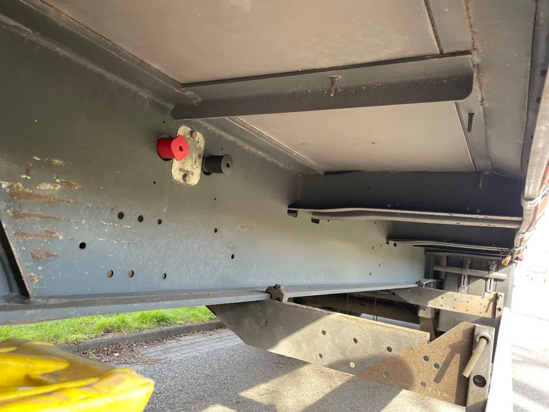 Kässbohrer Taut line XXL certificaat bij - Тентованный полуприцеп: фото 3 Kässbohrer Taut line XXL certificaat bij - Тентованный полуприцеп: фото 3