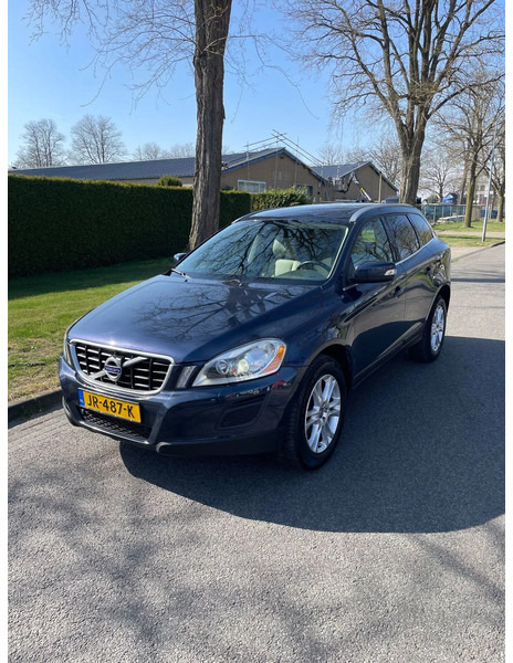 Volvo XC60 XC60 DZ88/DZ8850 5 Cilinder Euro 5 - Хэтчбек: фото 1 Volvo XC60 XC60 DZ88/DZ8850 5 Cilinder Euro 5 - Хэтчбек: фото 1