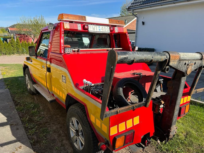 Toyota LAND CRUISER 70 P - Эвакуатор: фото 2 Toyota LAND CRUISER 70 P - Эвакуатор: фото 2