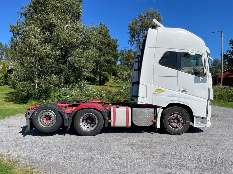 Volvo FH16 600 - Тягач: фото 2 Volvo FH16 600 - Тягач: фото 2