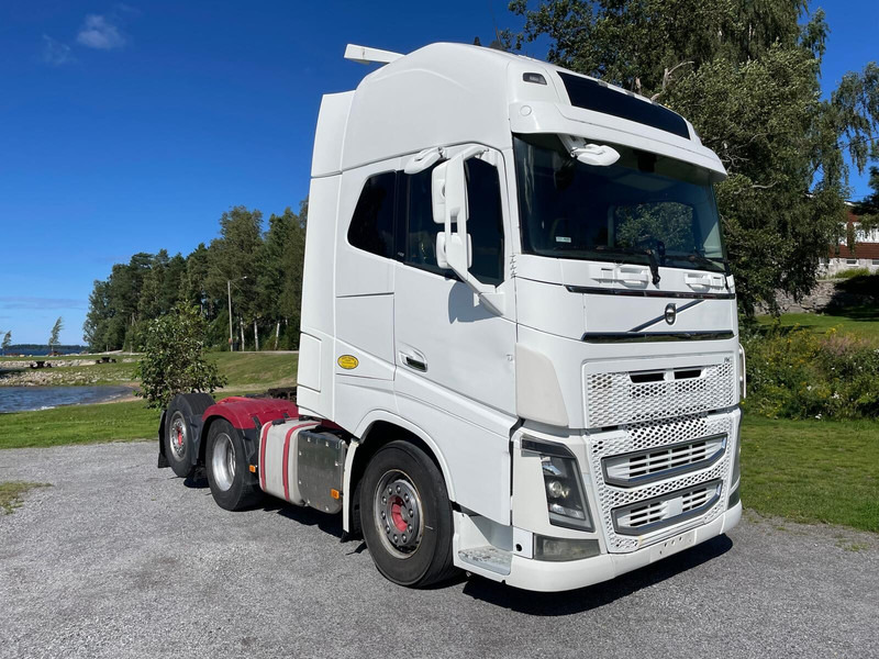 Volvo FH16 600 - Тягач: фото 1 Volvo FH16 600 - Тягач: фото 1