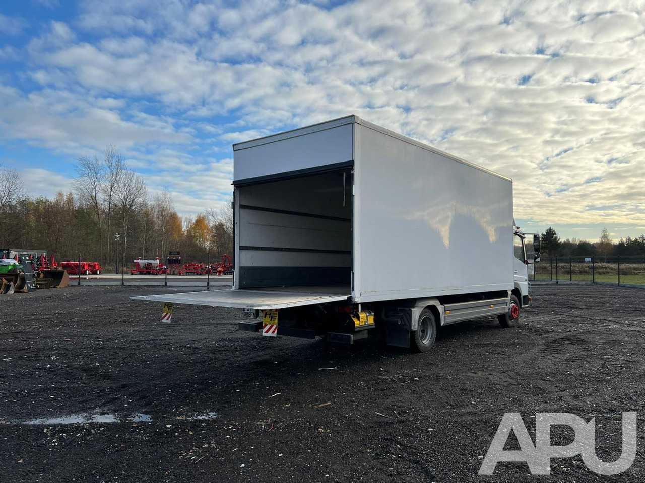 Грузовик с закрытым кузовом Mercedes-Benz ATEGO 818 winda: фото 9 Грузовик с закрытым кузовом Mercedes-Benz ATEGO 818 winda: фото 9