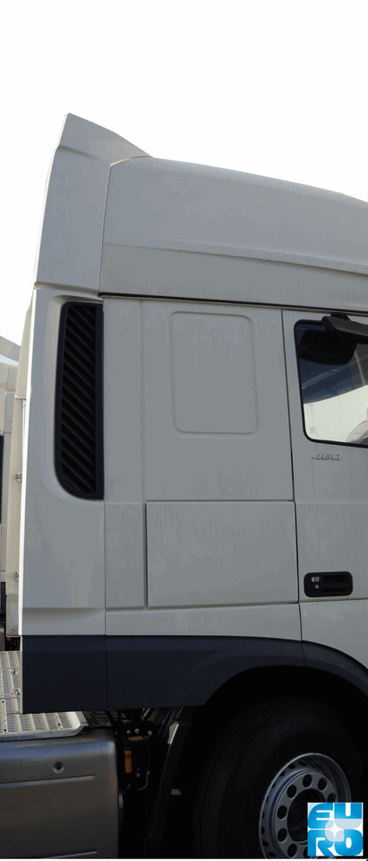 DAF XF 106 SC CABINE SPOILERSET KLAPGEDEELDE LINKS KLEUR H3279 000052 - Кабина для Грузовиков: фото 2 DAF XF 106 SC CABINE SPOILERSET KLAPGEDEELDE LINKS KLEUR H3279 000052 - Кабина для Грузовиков: фото 2
