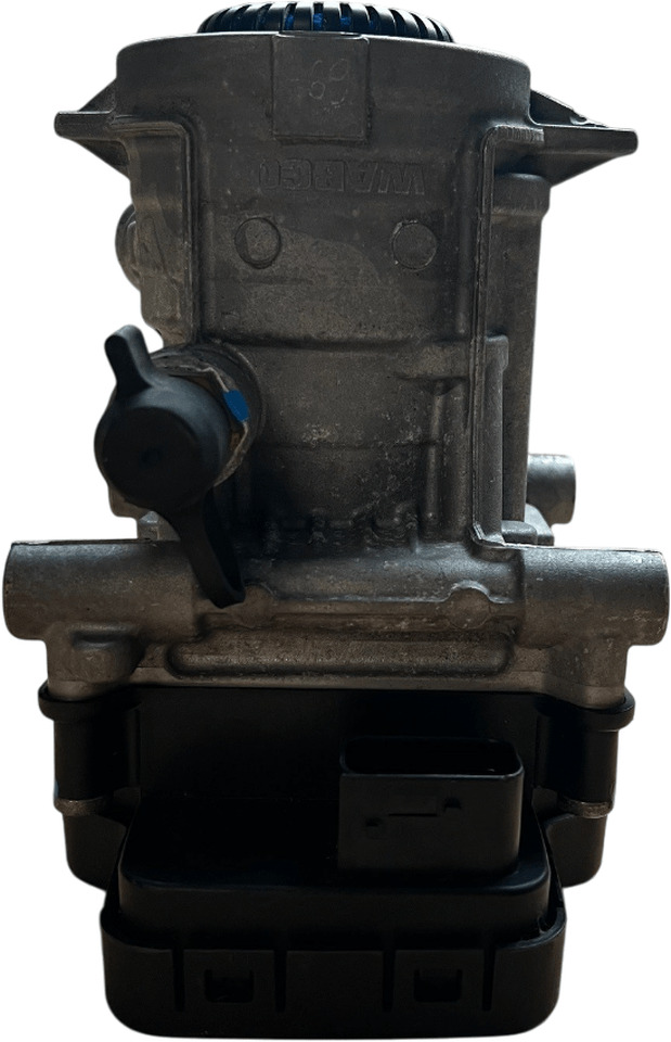 DAF XG ELECTRO PNEUPNEUMATIC HANDBRAKE TRACTOR USED FROM TEST TRUCK + DEPOSIT 4804003000U - Тормозной клапан для Грузовиков: фото 3 DAF XG ELECTRO PNEUPNEUMATIC HANDBRAKE TRACTOR USED FROM TEST TRUCK + DEPOSIT 4804003000U - Тормозной клапан для Грузовиков: фото 3