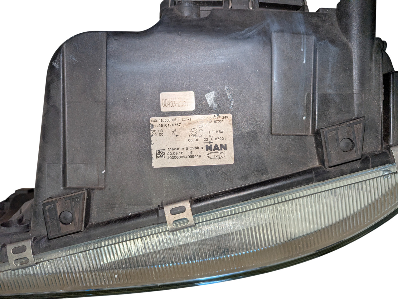 MAN TGX/TGS E6 XENON KOPLAMP GEBRUIKT LINKS 81251016713U - Передняя фара для Грузовиков: фото 4 MAN TGX/TGS E6 XENON KOPLAMP GEBRUIKT LINKS 81251016713U - Передняя фара для Грузовиков: фото 4
