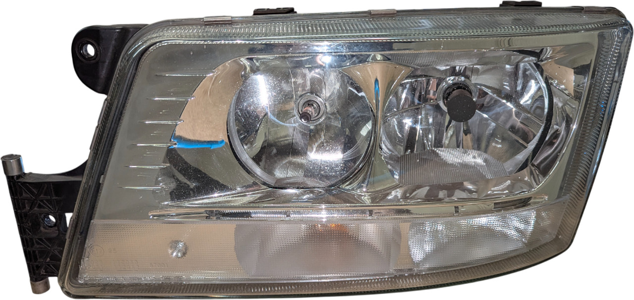 MAN TGX/TGS E6 XENON KOPLAMP GEBRUIKT LINKS 81251016713U - Передняя фара для Грузовиков: фото 1 MAN TGX/TGS E6 XENON KOPLAMP GEBRUIKT LINKS 81251016713U - Передняя фара для Грузовиков: фото 1