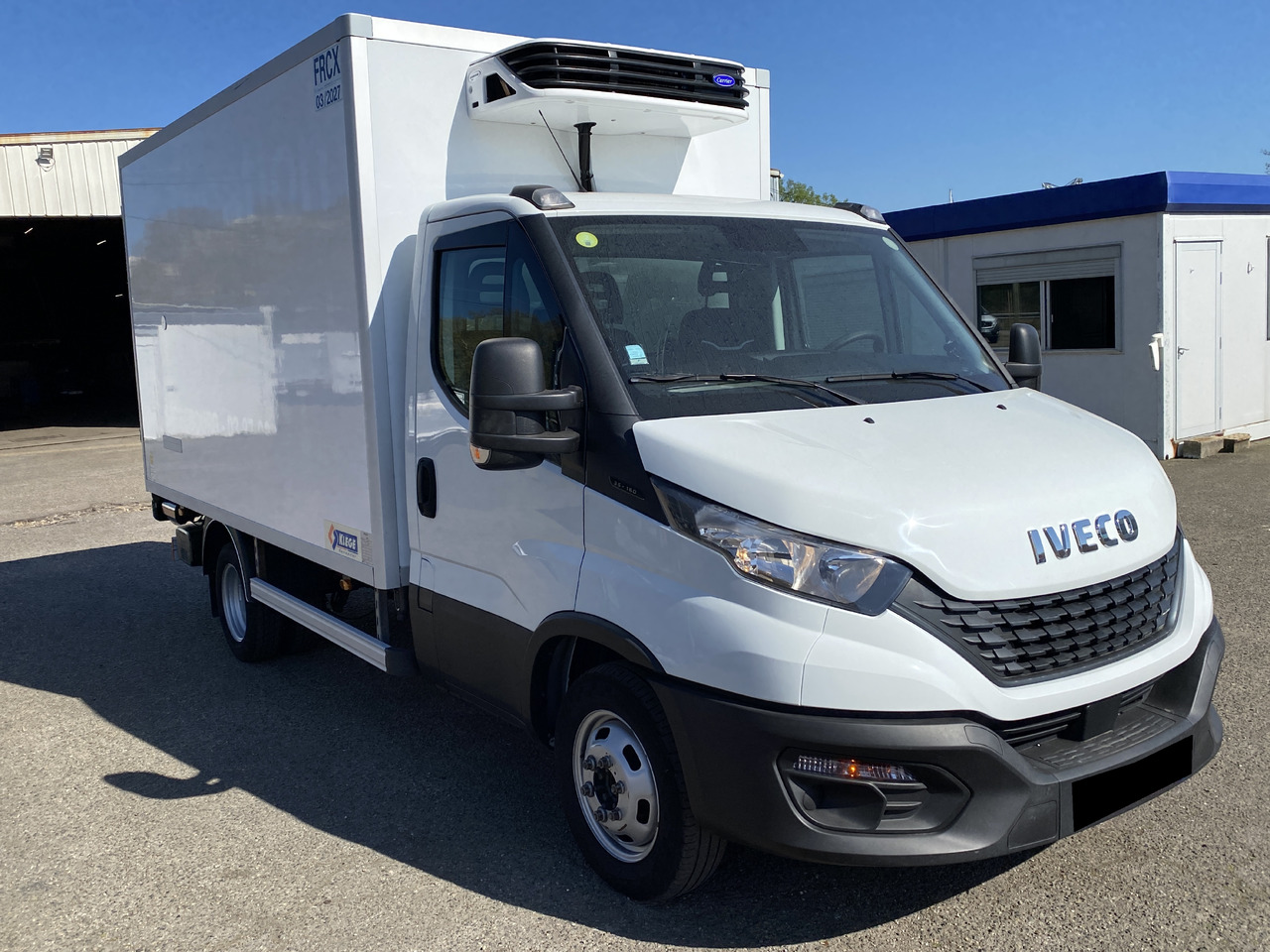 IVECO Daily frigorifique Hayon - Фургон-рефрижератор: фото 1 IVECO Daily frigorifique Hayon - Фургон-рефрижератор: фото 1