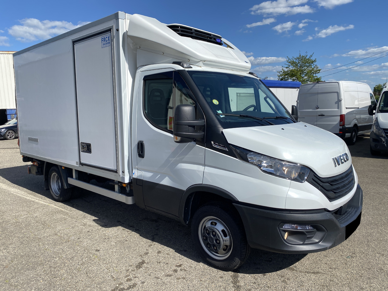 IVECO daily frigo boite auto hayon - Фургон-рефрижератор: фото 1 IVECO daily frigo boite auto hayon - Фургон-рефрижератор: фото 1