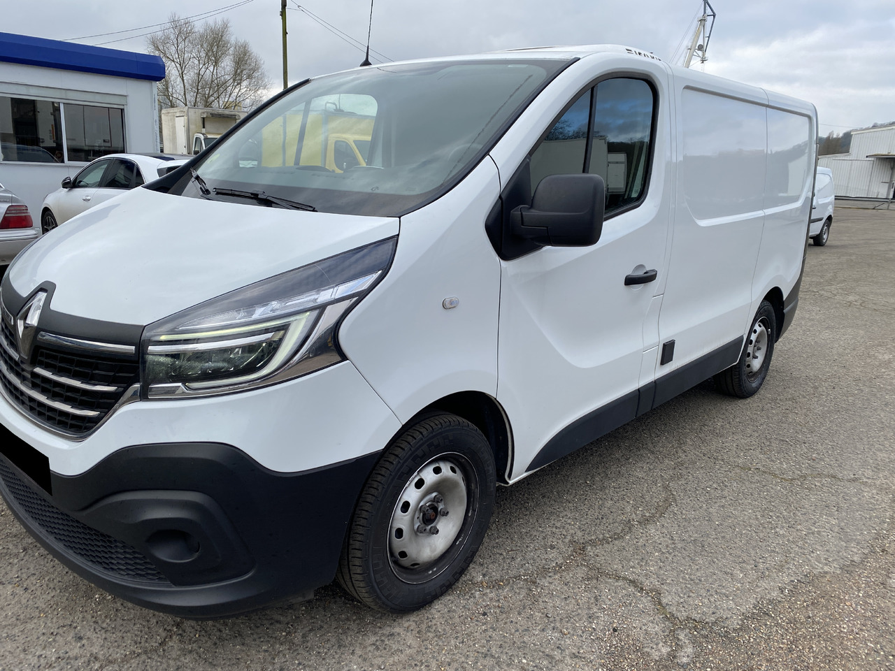RENAULT TRAFIC FRIGORIFIQUE PORTE LATERALE - Фургон-рефрижератор: фото 1 RENAULT TRAFIC FRIGORIFIQUE PORTE LATERALE - Фургон-рефрижератор: фото 1