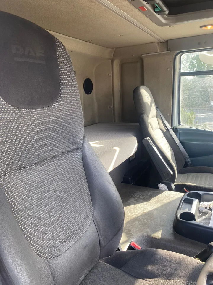 2012 DAF CF 65.250 4×2 Curtainsider - Тентованный грузовик: фото 4 2012 DAF CF 65.250 4×2 Curtainsider - Тентованный грузовик: фото 4