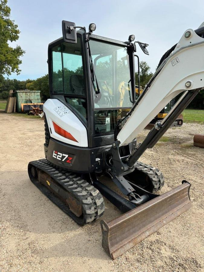 Bobcat E27Z - Мини-экскаватор: фото 2 Bobcat E27Z - Мини-экскаватор: фото 2