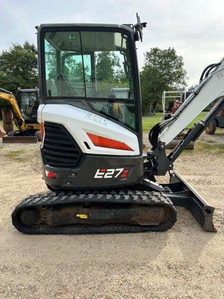 Bobcat E27Z - Мини-экскаватор: фото 1 Bobcat E27Z - Мини-экскаватор: фото 1