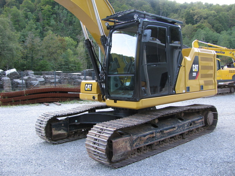 CATERPILLAR 320 with 3 buckets 6.815 houers - Гусеничный экскаватор: фото 2 CATERPILLAR 320 with 3 buckets 6.815 houers - Гусеничный экскаватор: фото 2