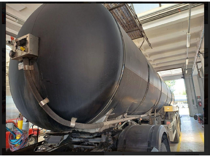 Feldbinder TSA 30.3-1 Kammers bitumen - Полуприцеп-цистерна: фото 1 Feldbinder TSA 30.3-1 Kammers bitumen - Полуприцеп-цистерна: фото 1