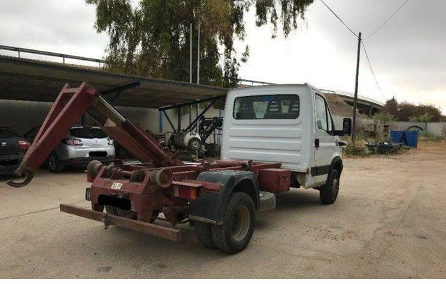 Iveco 65C15 Hook lift truck - Крюковой мультилифт: фото 5 Iveco 65C15 Hook lift truck - Крюковой мультилифт: фото 5