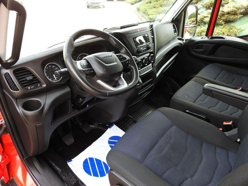 Iveco DAILY 35S18 PLANDEKA 10 PALET WEBASTO KLIMATYZACJA TEMPOMAT LEDY - Грузовик с закрытым кузовом: фото 2 Iveco DAILY 35S18 PLANDEKA 10 PALET WEBASTO KLIMATYZACJA TEMPOMAT LEDY - Грузовик с закрытым кузовом: фото 2