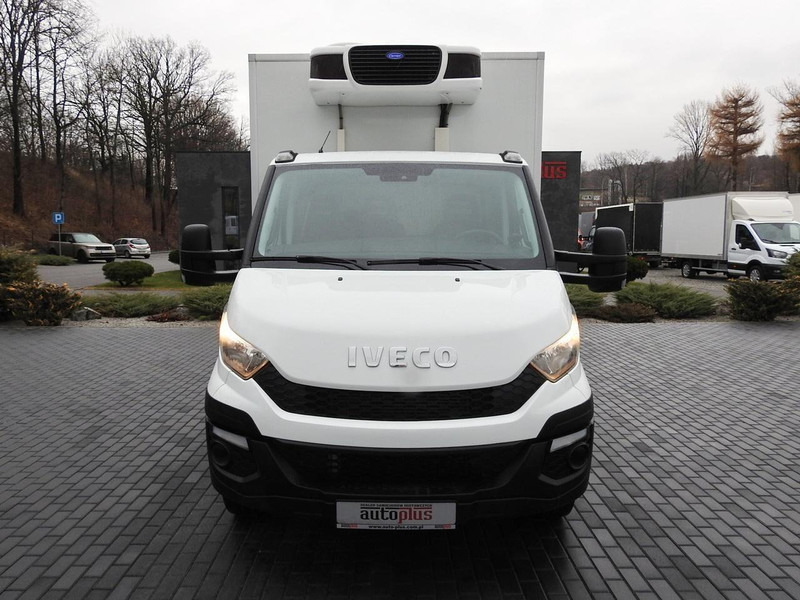 Iveco DAILY 70C17 CHŁODNIA 0*C WINDA 9 PALET ZASILANIE 230V TEMPOMAT K - Фургон-рефрижератор: фото 5 Iveco DAILY 70C17 CHŁODNIA 0*C WINDA 9 PALET ZASILANIE 230V TEMPOMAT K - Фургон-рефрижератор: фото 5