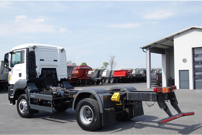MAN TGS 18.420 / 4X4 / RAMA DŁ. 5,6 M / NAVI / DO ZABUDOWY / SPROWA - Грузовик-шасси: фото 5 MAN TGS 18.420 / 4X4 / RAMA DŁ. 5,6 M / NAVI / DO ZABUDOWY / SPROWA - Грузовик-шасси: фото 5