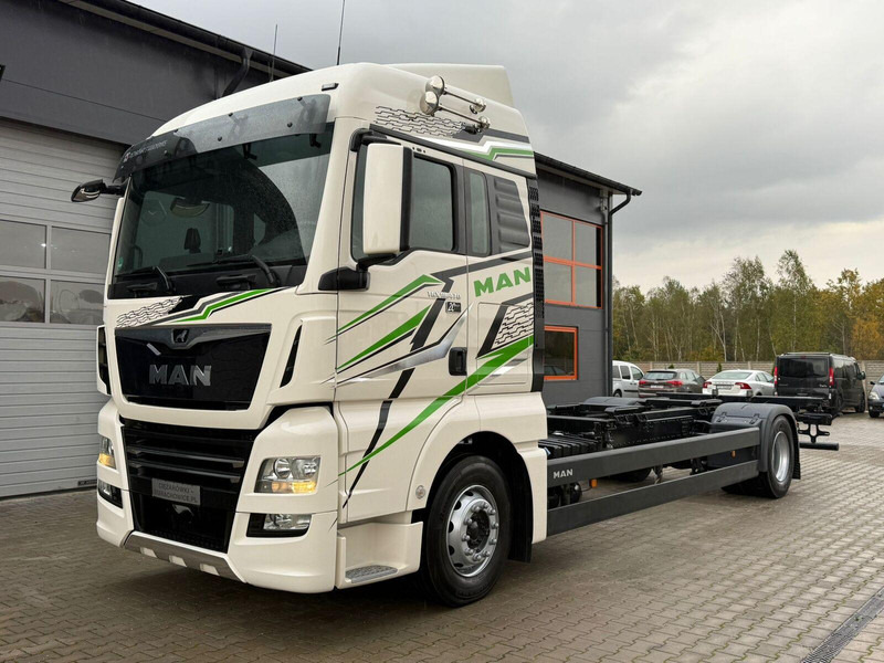 MAN TGX 18.470 // Przebieg 252 tyś. km !!! // Ciężarówka jak nowa // - Грузовик-шасси: фото 1 MAN TGX 18.470 // Przebieg 252 tyś. km !!! // Ciężarówka jak nowa // - Грузовик-шасси: фото 1