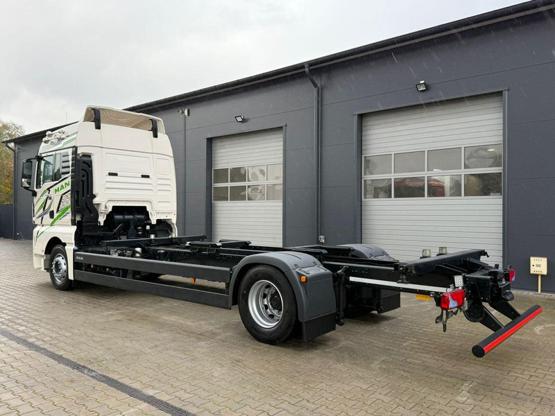 MAN TGX 18.470 // Przebieg 252 tyś. km !!! // Ciężarówka jak nowa // - Грузовик-шасси: фото 3 MAN TGX 18.470 // Przebieg 252 tyś. km !!! // Ciężarówka jak nowa // - Грузовик-шасси: фото 3