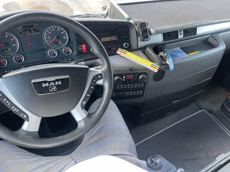 Грузовик для перевозки животных MAN TGX 26.400 6x2-2 LL 3 Stück Finkl Hubdach: фото 17