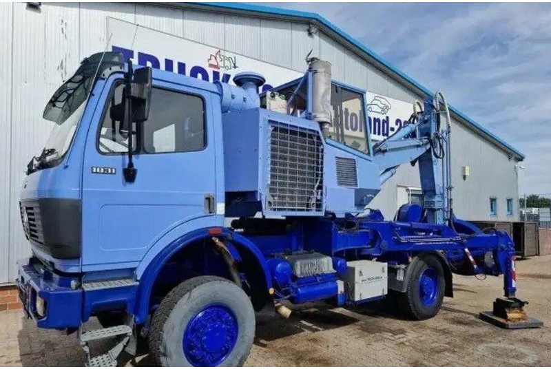 Mercedes-Benz 1831 4x4 Betonvágó - Асфальтоукладочная техника: фото 1 Mercedes-Benz 1831 4x4 Betonvágó - Асфальтоукладочная техника: фото 1