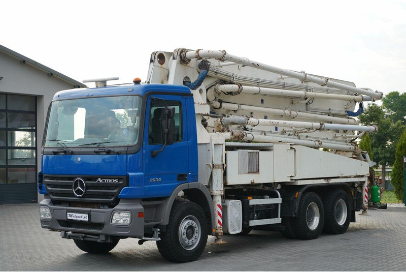 Mercedes-Benz ACTROS 2636 / POMPA SERMAC 5Z37 / 37 METRÓW / STEROWANIE RADIOW - Автобетононасос: фото 2 Mercedes-Benz ACTROS 2636 / POMPA SERMAC 5Z37 / 37 METRÓW / STEROWANIE RADIOW - Автобетононасос: фото 2