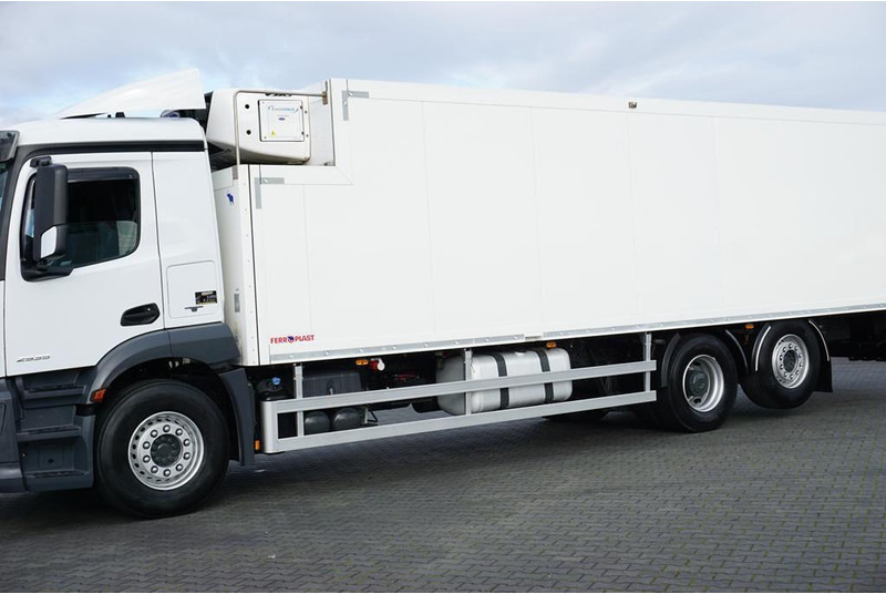 Рефрижератор Mercedes-Benz ANTOS / 2535 / EURO 6 / CHŁODNIA + WINDA / 23 PALETY / OŚ SKRĘTN: фото 14 Рефрижератор Mercedes-Benz ANTOS / 2535 / EURO 6 / CHŁODNIA + WINDA / 23 PALETY / OŚ SKRĘTN: фото 14