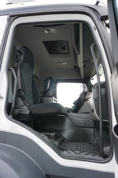 Рефрижератор Mercedes-Benz ANTOS / 2535 / EURO 6 / CHŁODNIA + WINDA / 23 PALETY / OŚ SKRĘTN: фото 8 Рефрижератор Mercedes-Benz ANTOS / 2535 / EURO 6 / CHŁODNIA + WINDA / 23 PALETY / OŚ SKRĘTN: фото 8