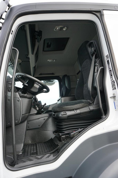 Рефрижератор Mercedes-Benz ANTOS / 2535 / EURO 6 / CHŁODNIA + WINDA / 23 PALETY / OŚ SKRĘTN: фото 7 Рефрижератор Mercedes-Benz ANTOS / 2535 / EURO 6 / CHŁODNIA + WINDA / 23 PALETY / OŚ SKRĘTN: фото 7