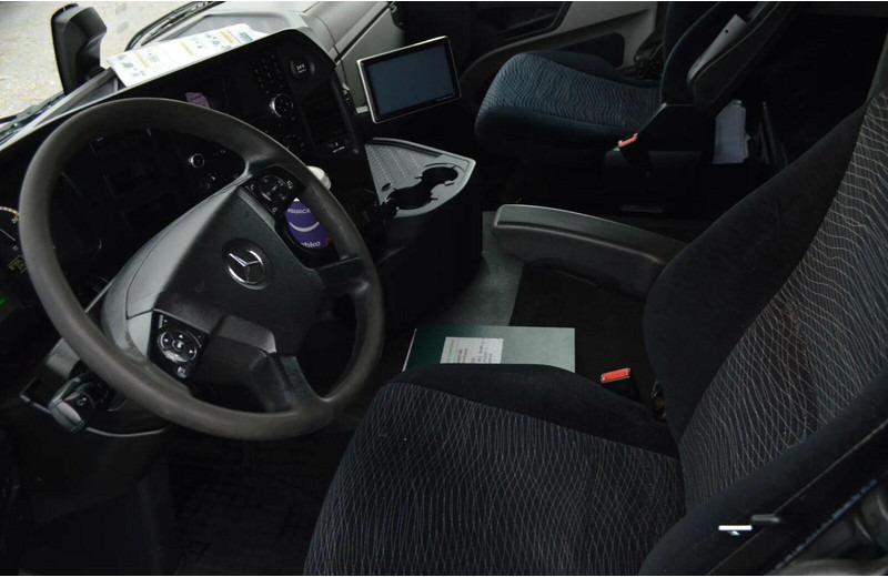 Mercedes-Benz ANTOS 2540 REFRIGERATOR + LIFT + SIDE DOOR в лизинг Mercedes-Benz ANTOS 2540 REFRIGERATOR + LIFT + SIDE DOOR: фото 15 Mercedes-Benz ANTOS 2540 REFRIGERATOR + LIFT + SIDE DOOR в лизинг Mercedes-Benz ANTOS 2540 REFRIGERATOR + LIFT + SIDE DOOR: фото 15