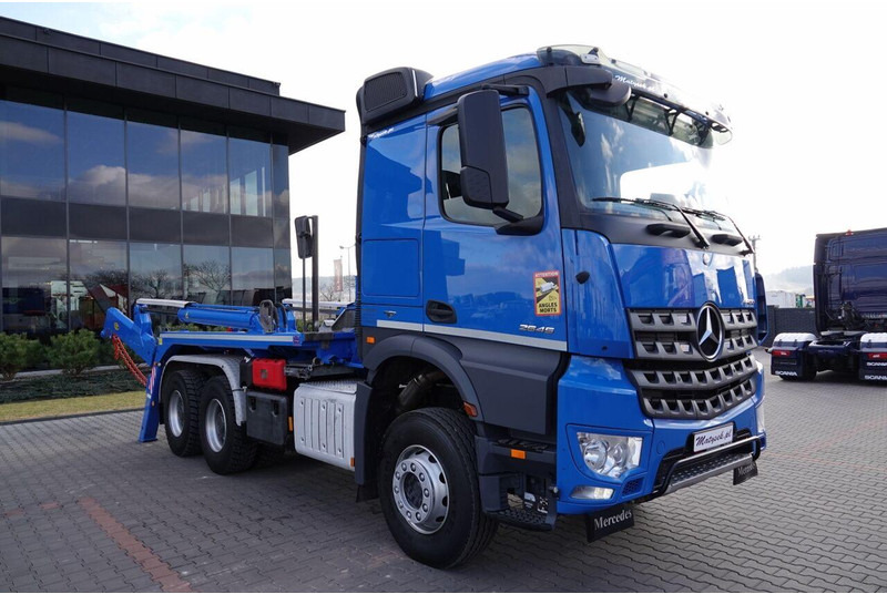 Mercedes-Benz AROCS 2645 / 6X4 / BRAMOWIEC / MEILLER / MANUAL / EURO 6 / SPROW - Портальный бункеровоз: фото 4 Mercedes-Benz AROCS 2645 / 6X4 / BRAMOWIEC / MEILLER / MANUAL / EURO 6 / SPROW - Портальный бункеровоз: фото 4