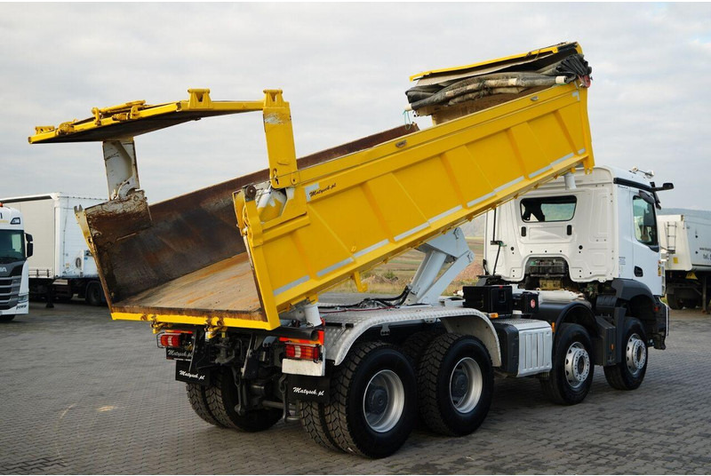 Mercedes-Benz AROCS 3243 / 8x4 / WYWROTKA  DWUSTRONNA 6.2 M / HYDROBURTA / HYD - Самосвал: фото 4 Mercedes-Benz AROCS 3243 / 8x4 / WYWROTKA  DWUSTRONNA 6.2 M / HYDROBURTA / HYD - Самосвал: фото 4