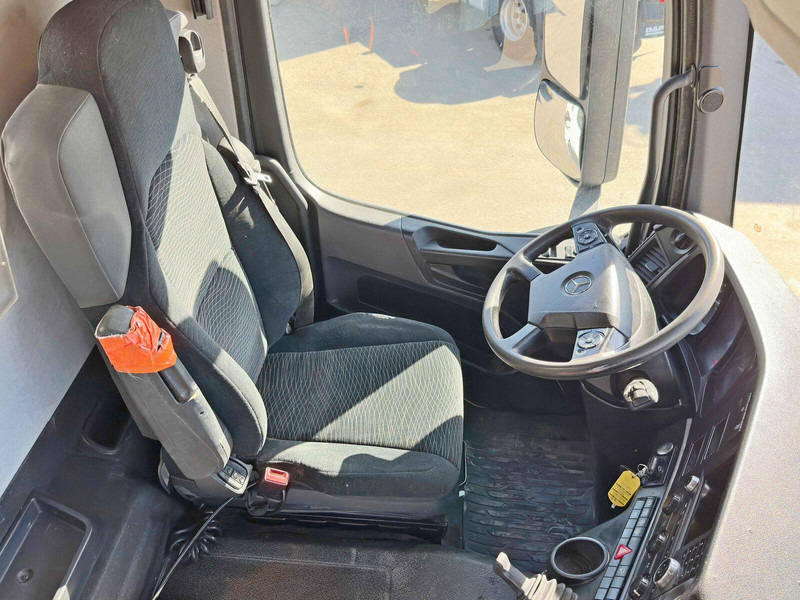 Автобетоносмеситель Mercedes-Benz AROCS 3743 * Betonpumpe + FUNK * 8x4 * TOP: фото 10