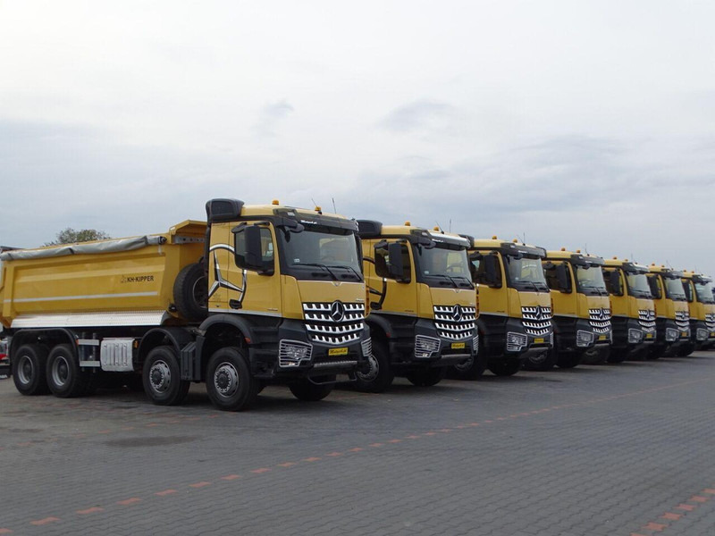 Mercedes-Benz AROCS 4145 / 8x8 / WYWROTKA TYLNOZSYPOWA / KH KIPPER / EURO 6 - Самосвал: фото 2 Mercedes-Benz AROCS 4145 / 8x8 / WYWROTKA TYLNOZSYPOWA / KH KIPPER / EURO 6 - Самосвал: фото 2
