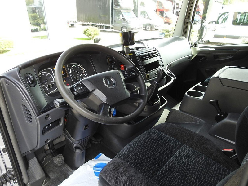 Mercedes-Benz ATEGO 1221 PLANDEKA WINDA 16 PALET WEBASTO KLIMATYZACJA PNEUMATY - Грузовик с закрытым кузовом: фото 2 Mercedes-Benz ATEGO 1221 PLANDEKA WINDA 16 PALET WEBASTO KLIMATYZACJA PNEUMATY - Грузовик с закрытым кузовом: фото 2