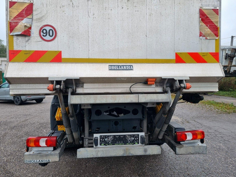 Mercedes-Benz ATEGO 1323 4x4 Refrigerated CARRIER XARIOS 600MT + Tail Lift - Рефрижератор: фото 4 Mercedes-Benz ATEGO 1323 4x4 Refrigerated CARRIER XARIOS 600MT + Tail Lift - Рефрижератор: фото 4