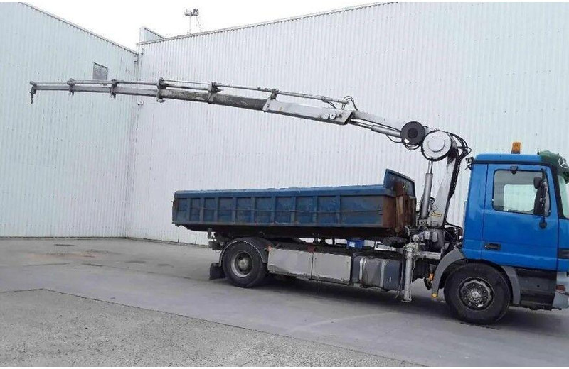 Mercedes-Benz Actros 1835 - Грузовик бортовой/ Платформа, Автоманипулятор: фото 3 Mercedes-Benz Actros 1835 - Грузовик бортовой/ Платформа, Автоманипулятор: фото 3