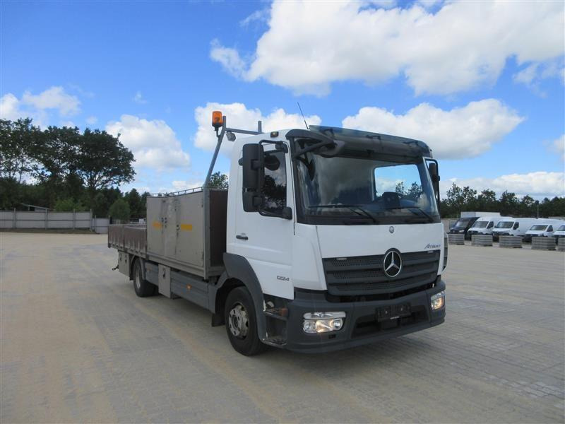 Mercedes-Benz Atego 1224 LNR - Грузовик бортовой/ Платформа, Автоманипулятор: фото 1 Mercedes-Benz Atego 1224 LNR - Грузовик бортовой/ Платформа, Автоманипулятор: фото 1