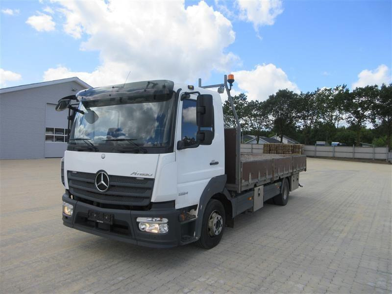 Mercedes-Benz Atego 1224 LNR - Грузовик бортовой/ Платформа, Автоманипулятор: фото 2 Mercedes-Benz Atego 1224 LNR - Грузовик бортовой/ Платформа, Автоманипулятор: фото 2