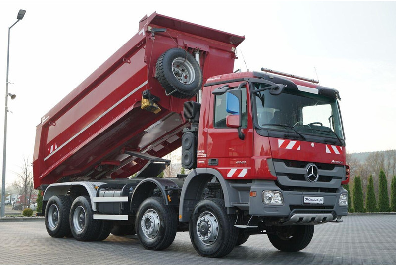 Mercedes-Benz CTROS 4141 / 8X6 / WYWROTKA TYLNOZSYPOWA / MEILLER KIPPER 5.3M / - Самосвал: фото 2 Mercedes-Benz CTROS 4141 / 8X6 / WYWROTKA TYLNOZSYPOWA / MEILLER KIPPER 5.3M / - Самосвал: фото 2