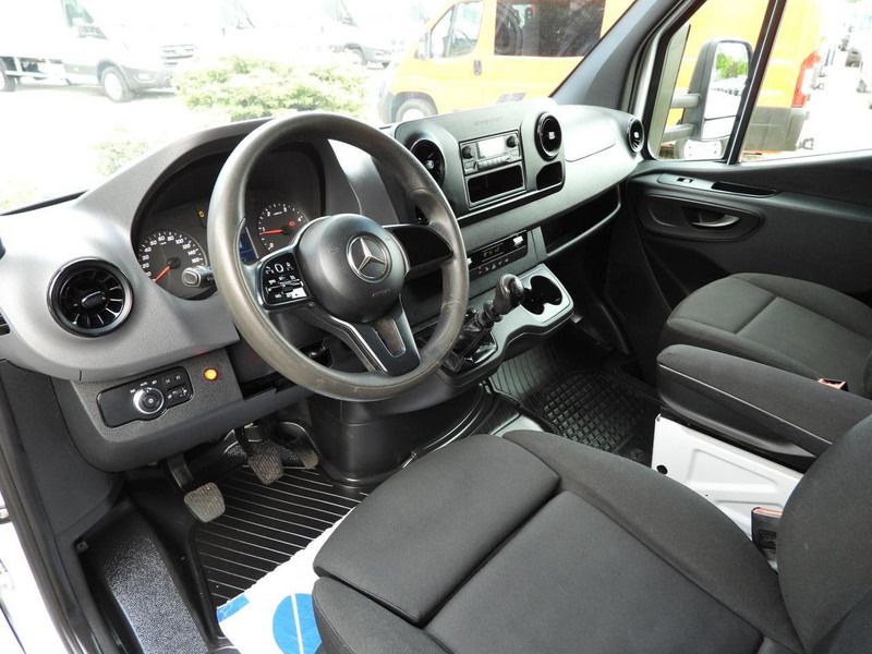 Mercedes-Benz SPRINTER 316 PLANDEKA WINDA 10 PALET WEBASTO TEMPOMAT PNEUMATYKA - Тентованный фургон: фото 2 Mercedes-Benz SPRINTER 316 PLANDEKA WINDA 10 PALET WEBASTO TEMPOMAT PNEUMATYKA - Тентованный фургон: фото 2