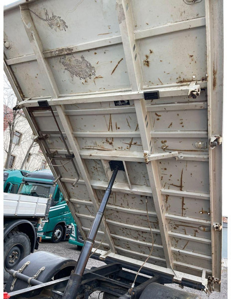 Mitsubishi Fuso 4x4 3 way tipper - Самосвал: фото 5 Mitsubishi Fuso 4x4 3 way tipper - Самосвал: фото 5